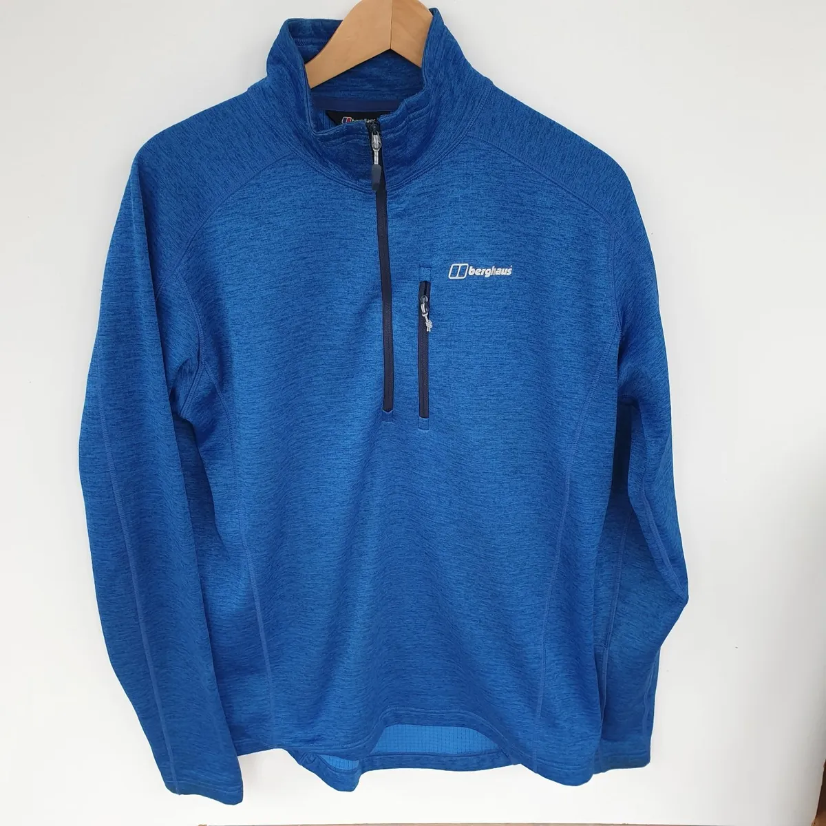 Berghaus blue mens 1/4 zip midlayer top size L - Image 2