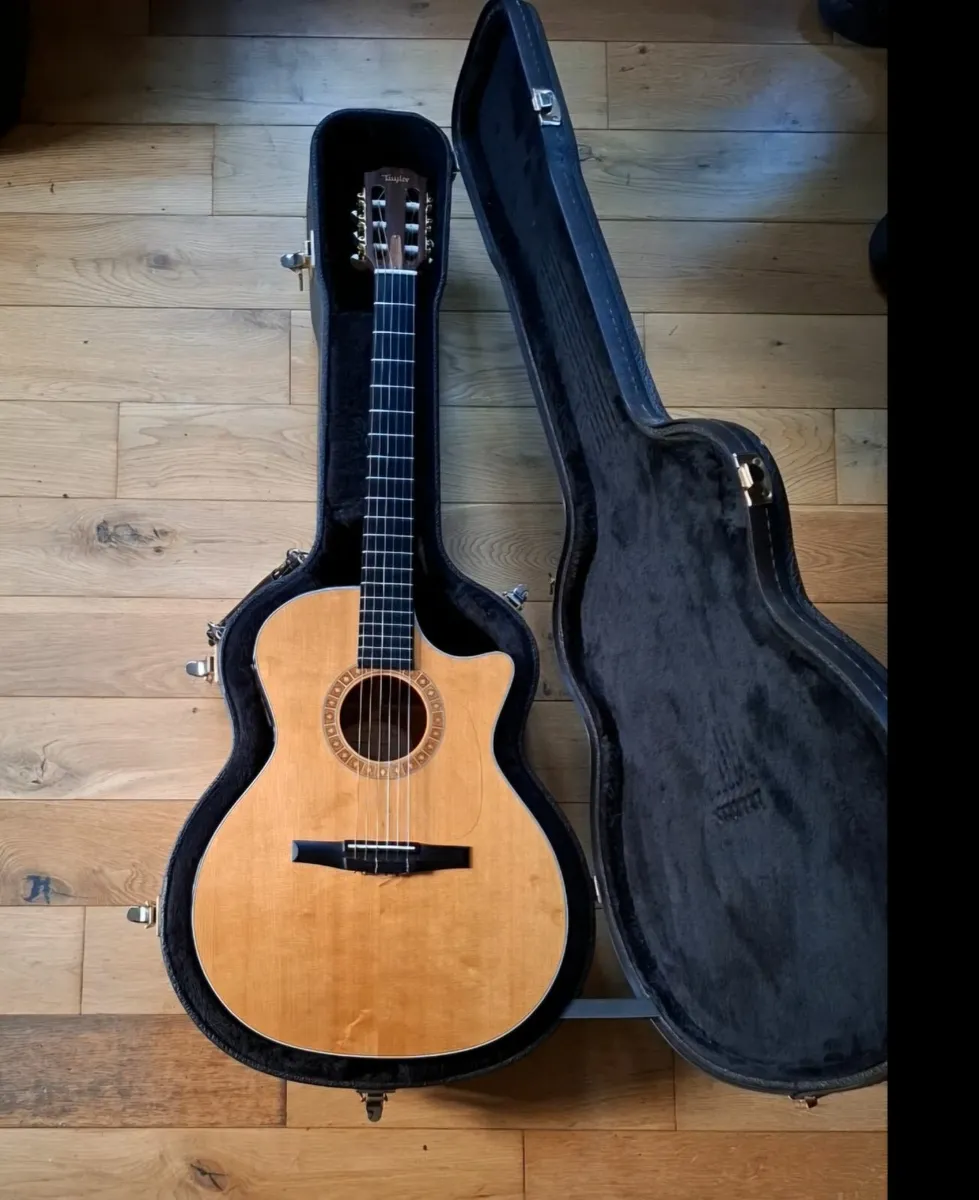 Taylor ns34ce guitar - Image 4