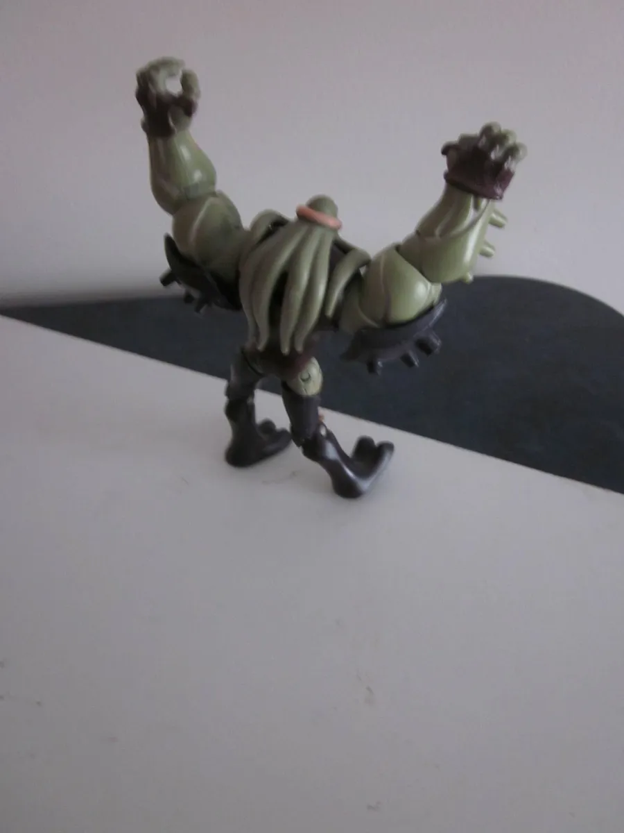 Ben 10 Vilgax Alien Action Figure - Image 2