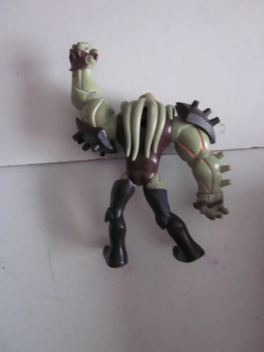 Ben 10 Vilgax Alien Action Figure - Image 4