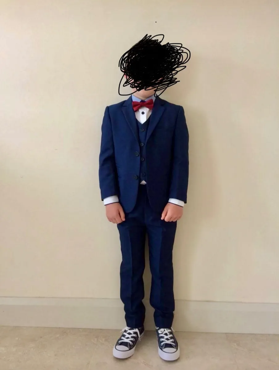 Boys communion suit - Image 1