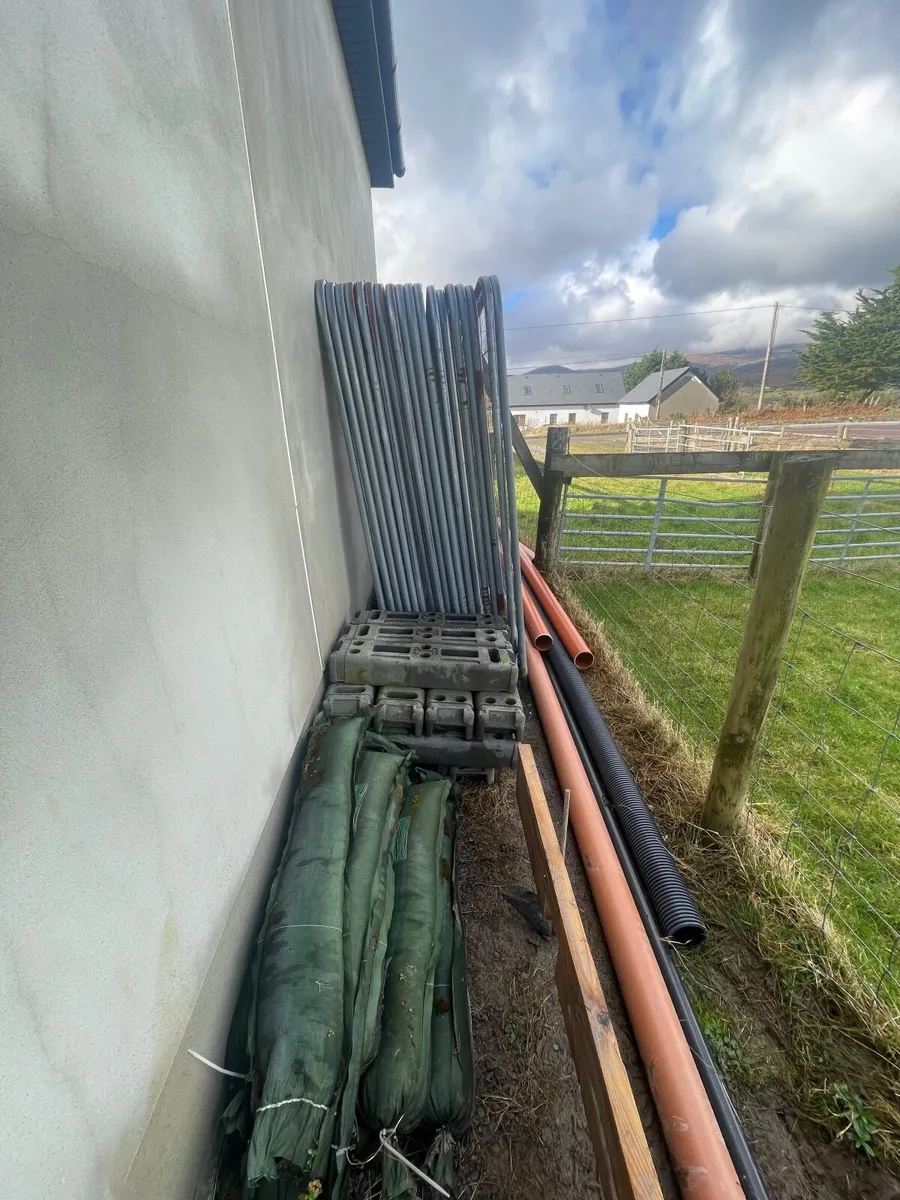 Site fencing - Image 1