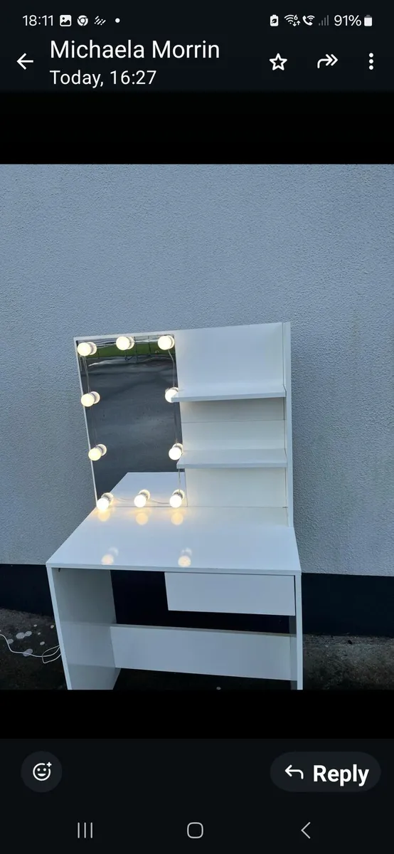 White Dressing table with LED Lights - Image 2