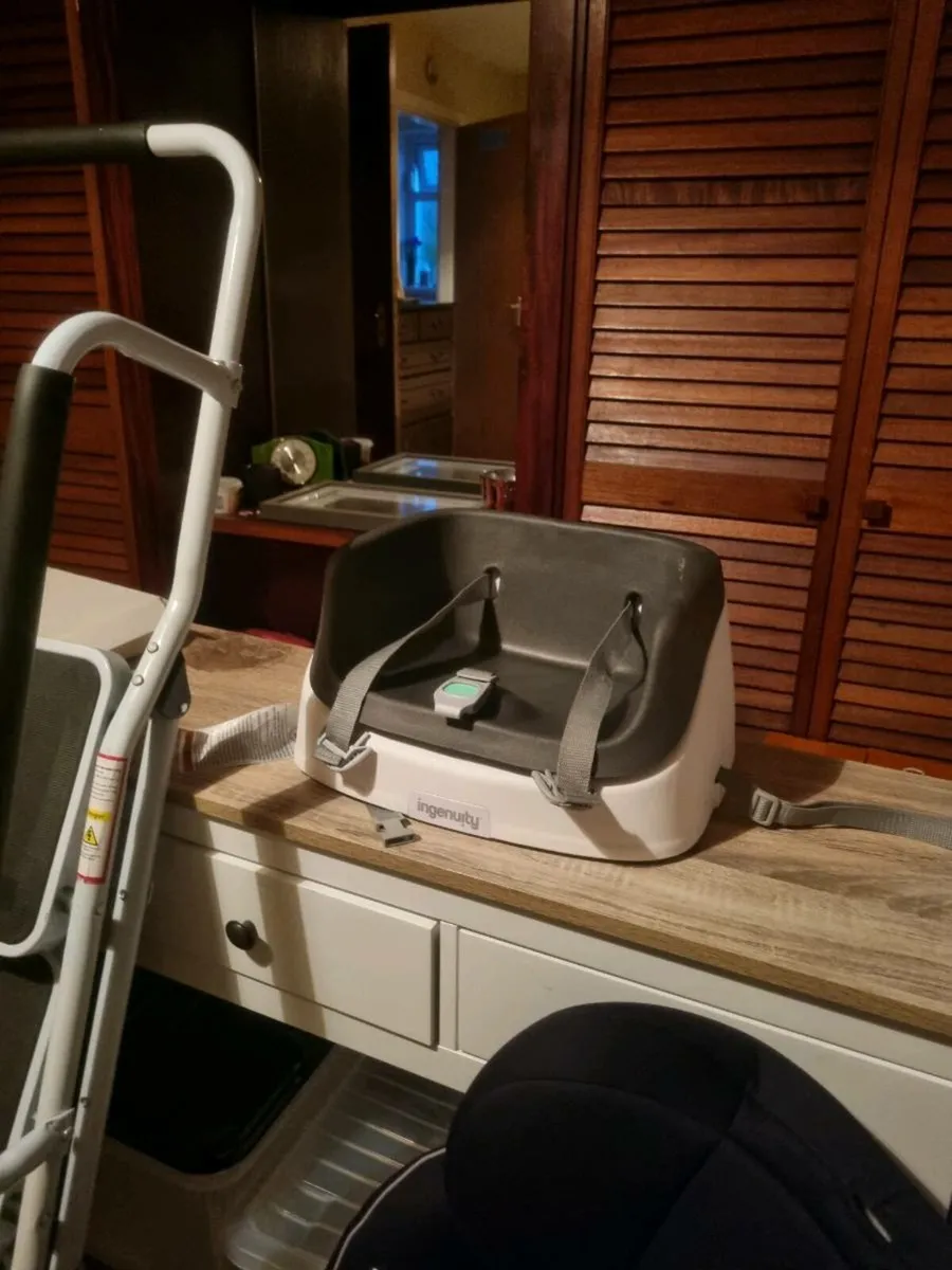 Booster seat - Image 2