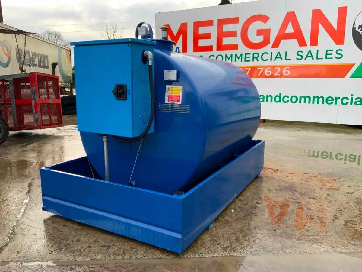 3000 LTR FUEL TANK / STORAGE BOWSER...2156H - Image 2