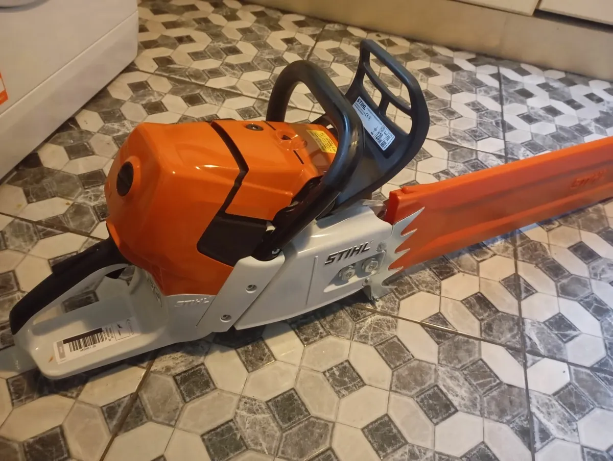 Chainsaw - Image 1