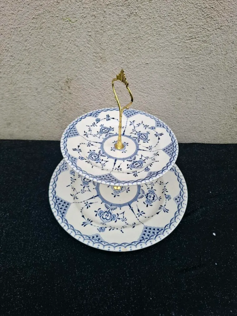 Blue 2 tiers cake stand postage possible