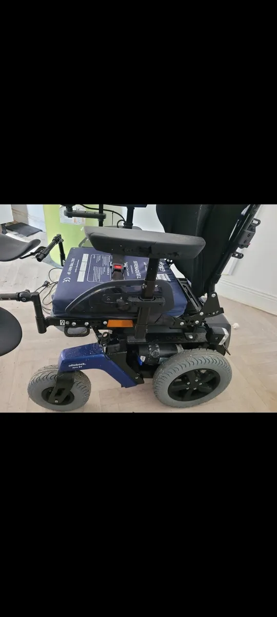 Electric wheelchair - Image 3