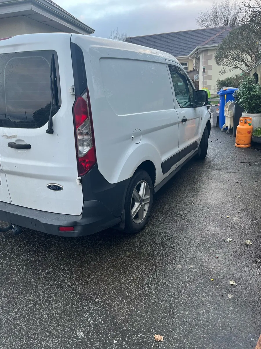 Ford Connect. New test+ 1 year tax - Image 4