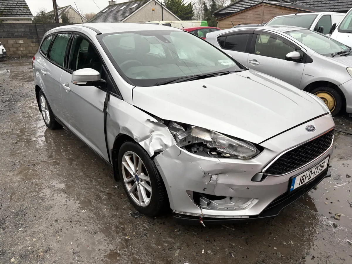 2016 Ford Focus 1.5 diesel driving - Image 2
