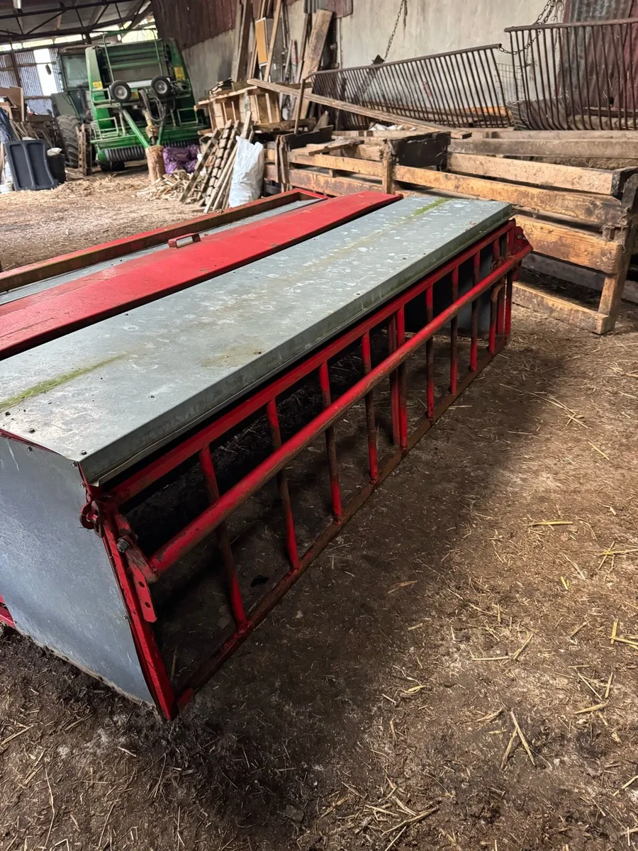 Sheep equipment - Image 1