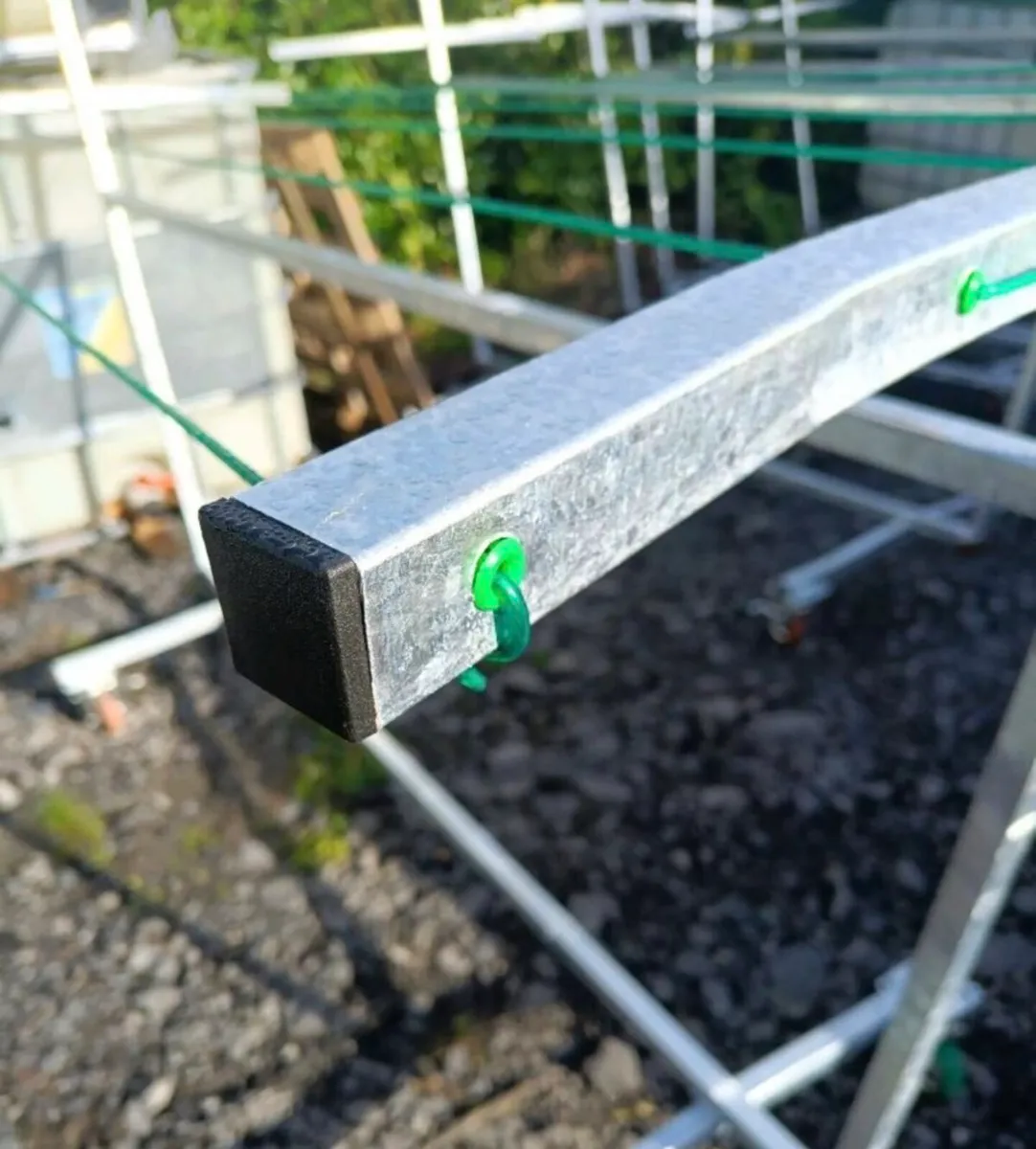 Mobile clothes lines - Image 2