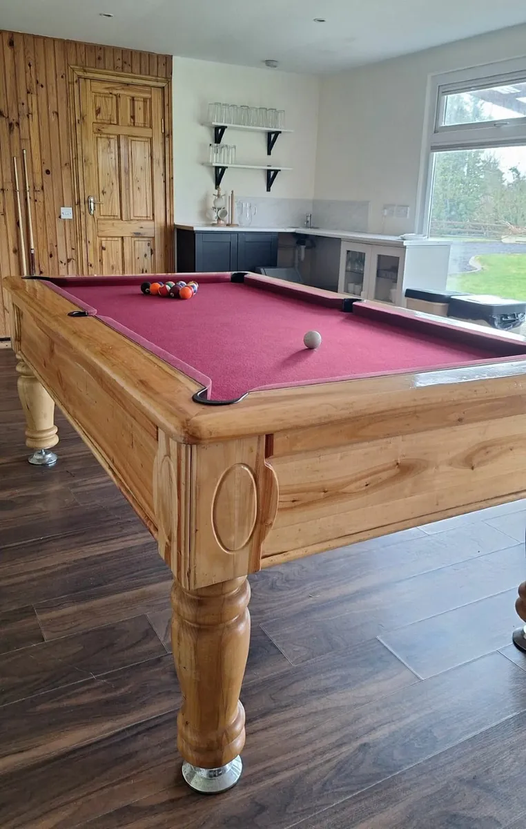 Pool table - Image 2