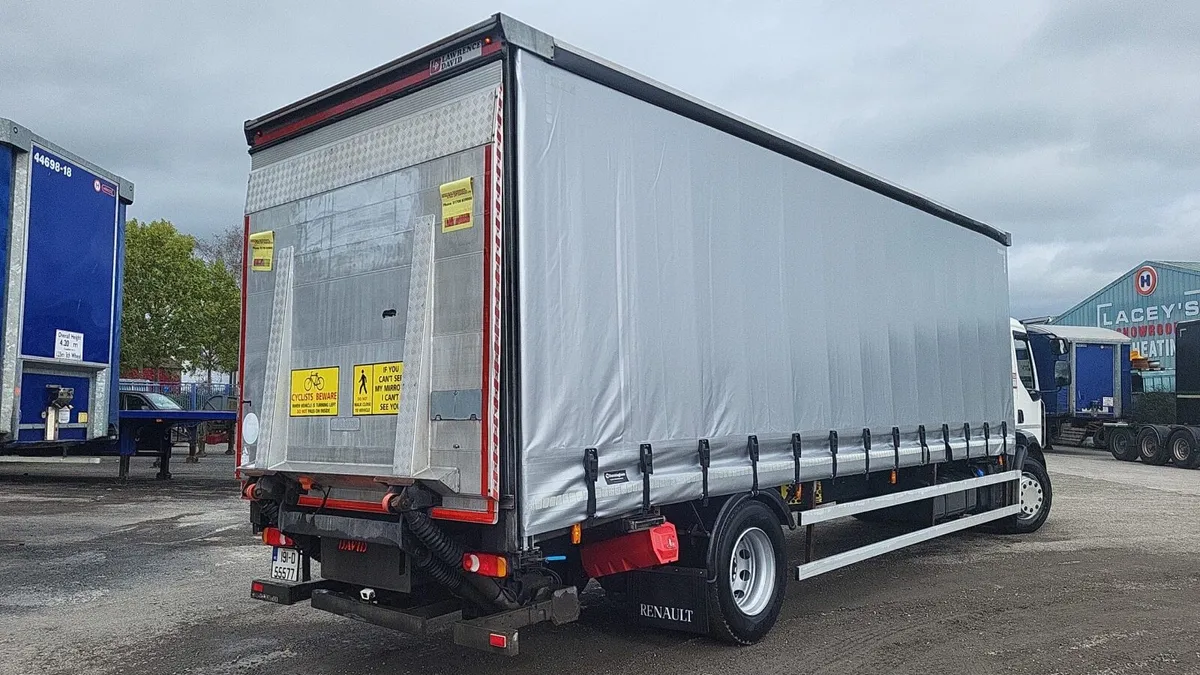 Renault rigid truck - Image 4