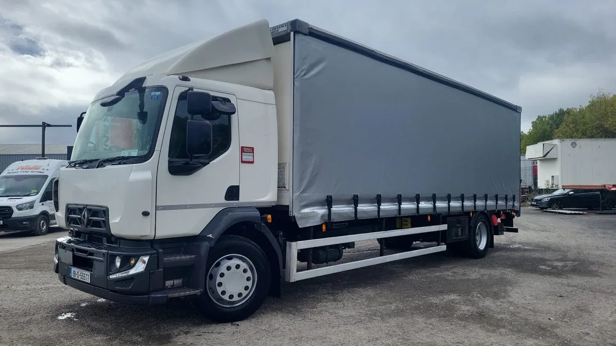 Renault rigid truck - Image 2