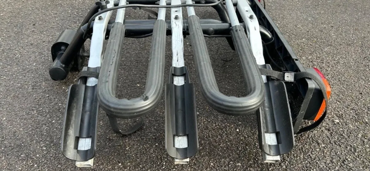 Thule 3 Bike Towbar Carrier with Tilt - Image 2