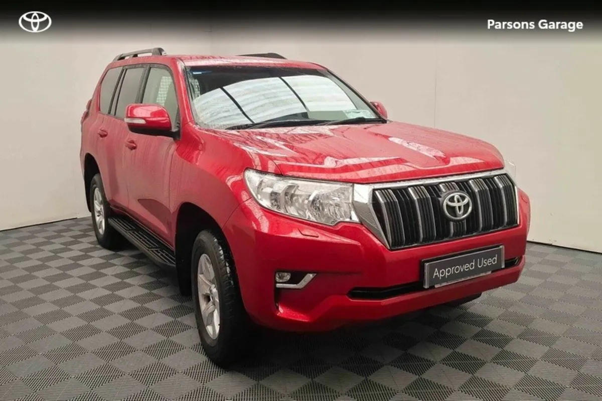 Toyota Land Cruiser LAND CRUISER LWB COMM A/T - Image 1