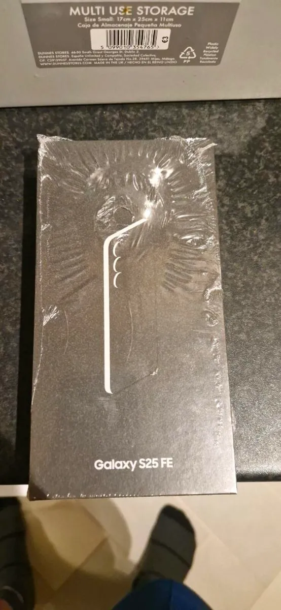 Samsung s25 FE - Image 1