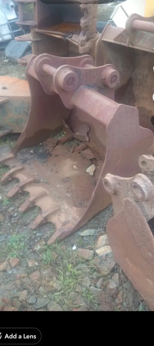 Selection of buckets from 4 ton till 13 ton - Image 2