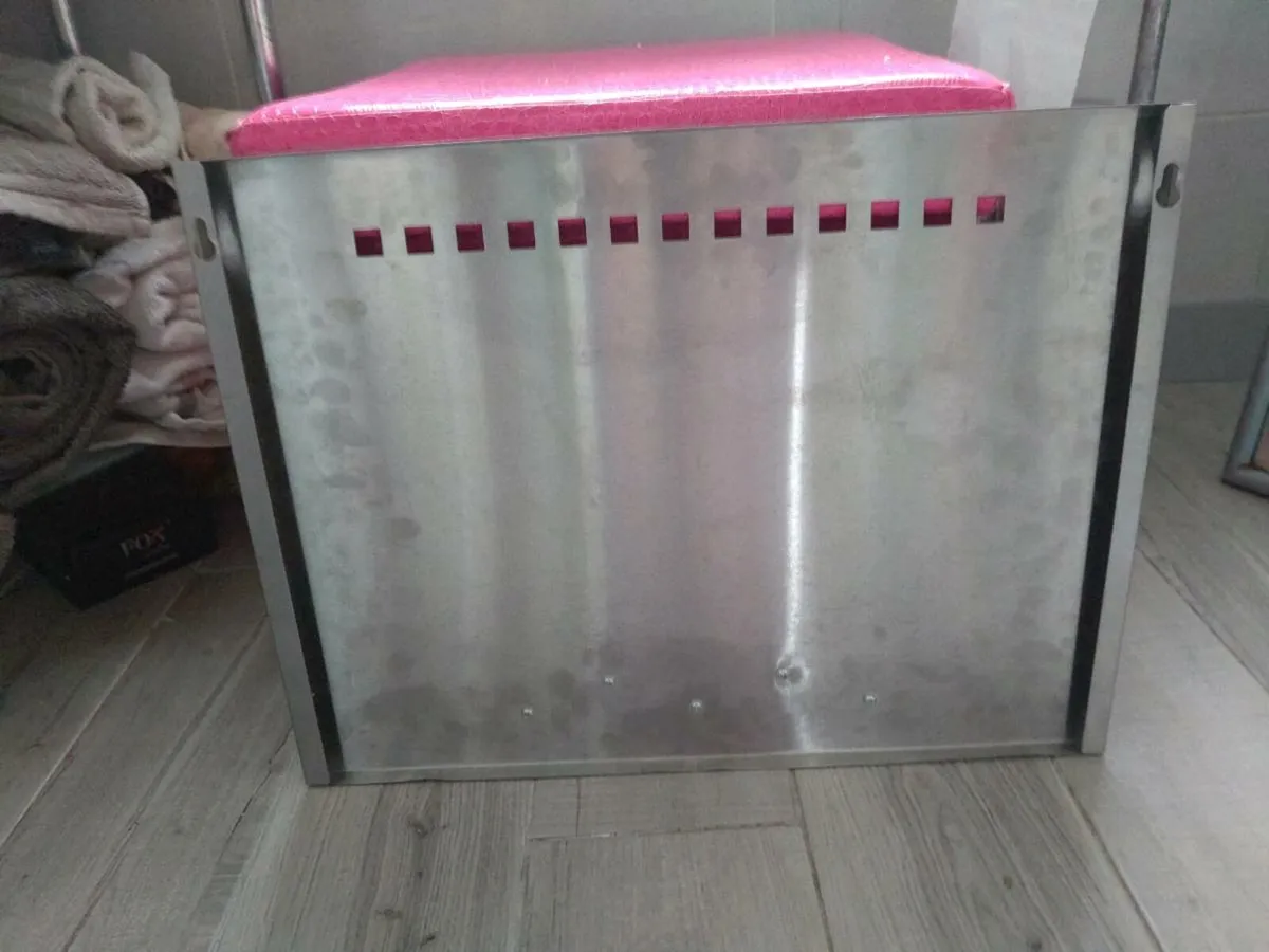 Metal mounted magnetic board new - Image 4