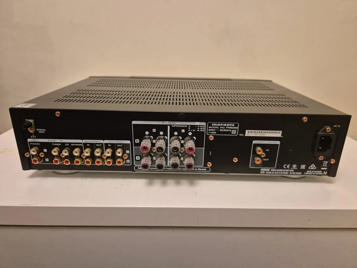 Marantz PM5005 Integrated Amplifier (Black) - Image 3