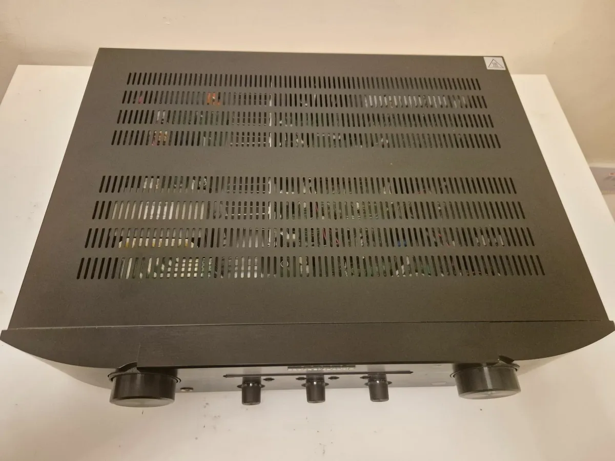 Marantz PM5005 Integrated Amplifier (Black) - Image 4