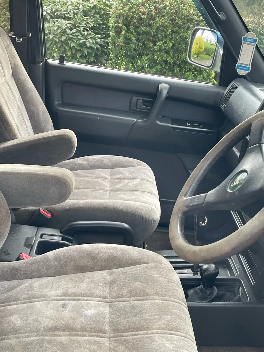 Isuzu Trooper - Image 4