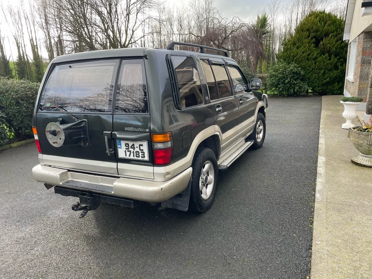 Isuzu Trooper - Image 2