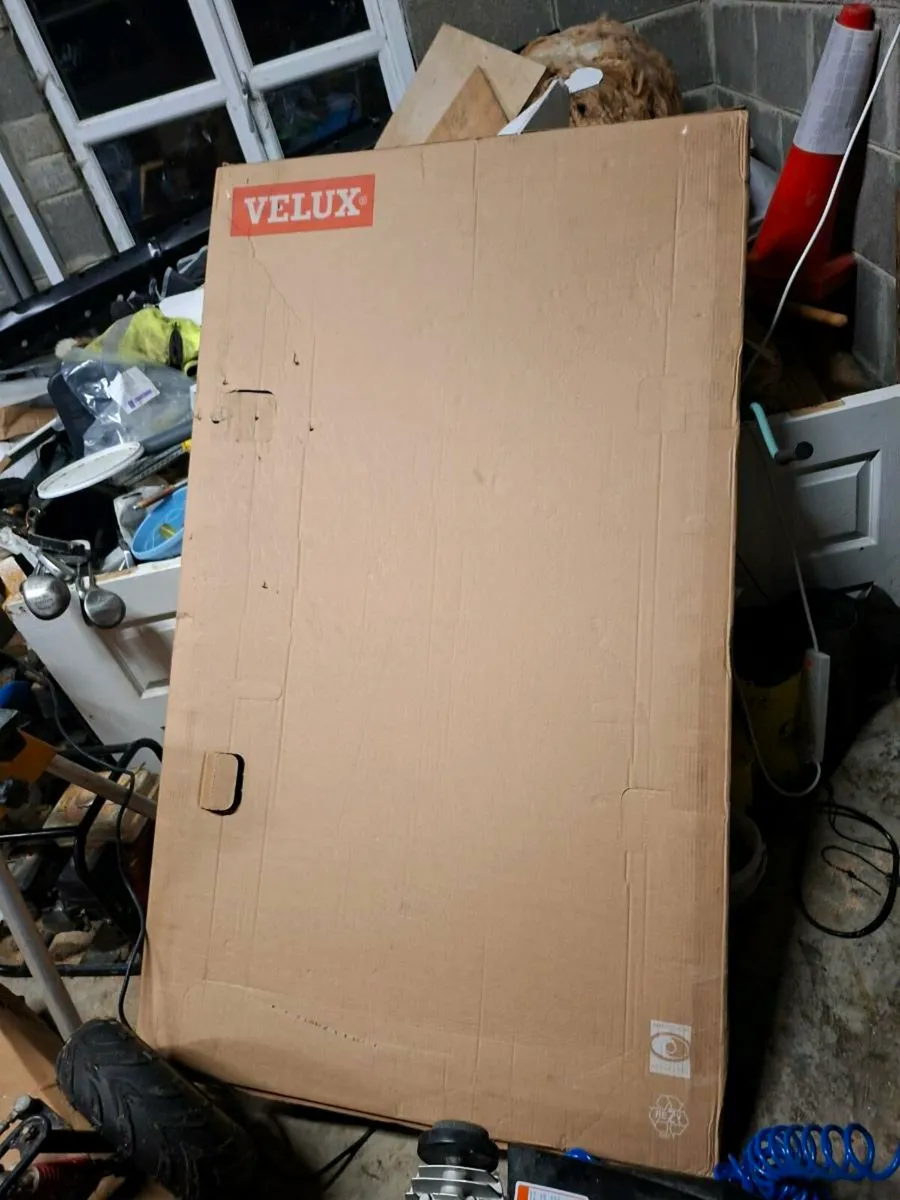 940x1600 pk10 velux brand new - Image 3