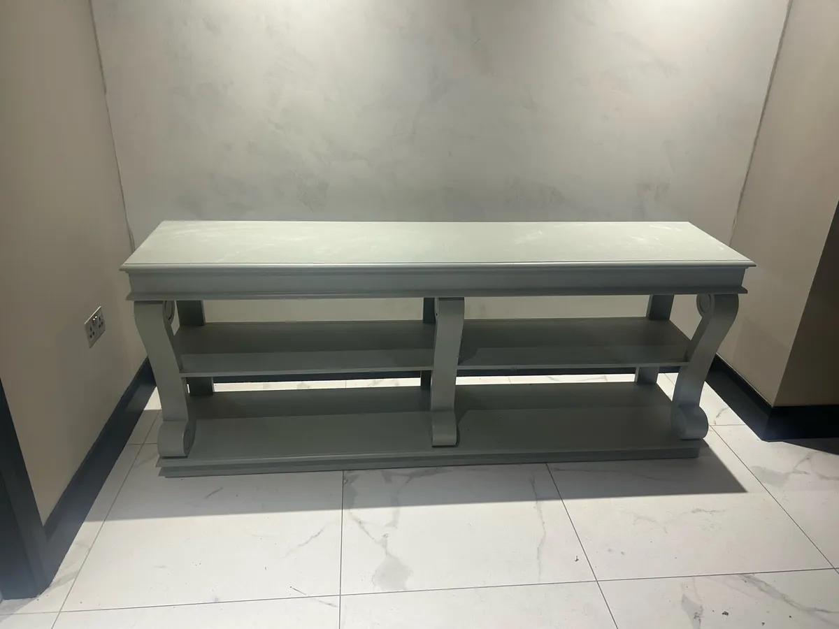 Console Table - Image 1