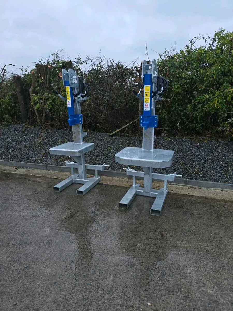 13 ton & 16 ton sullivans log splitters - Image 3