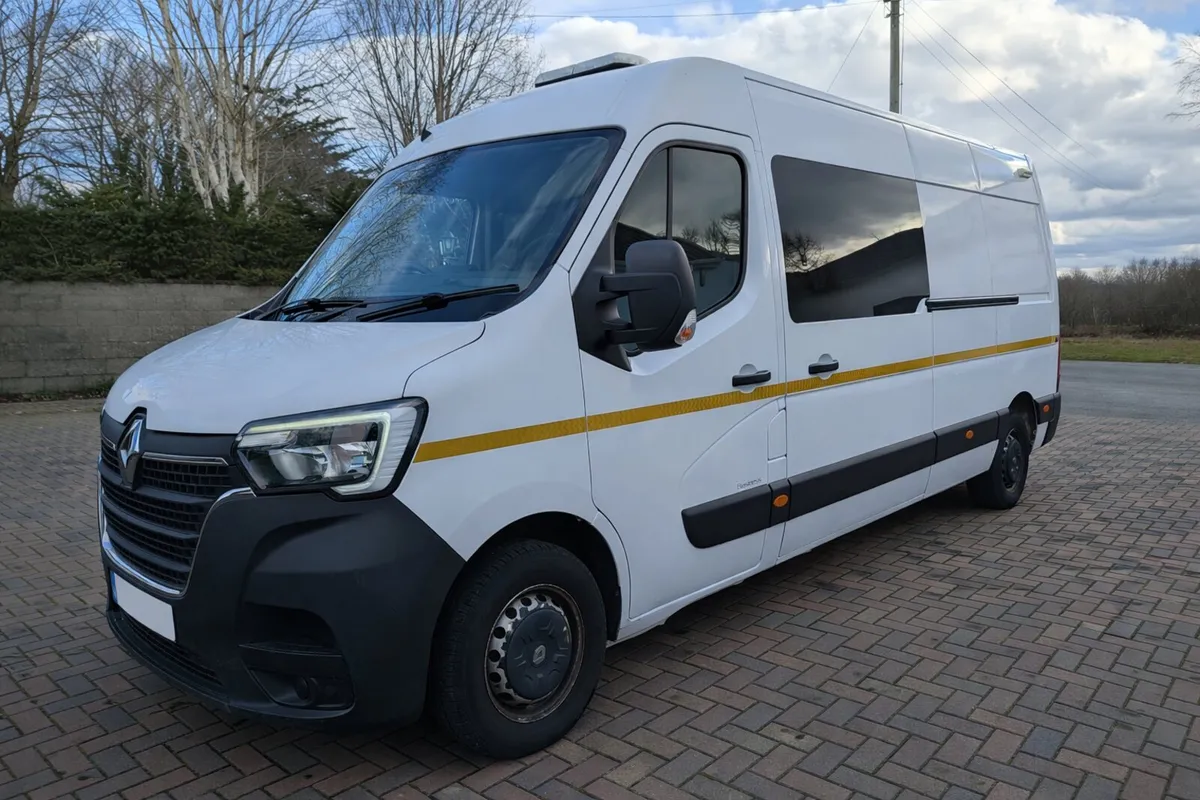 2020 Renault Master Camper / Welfare Van - Image 1