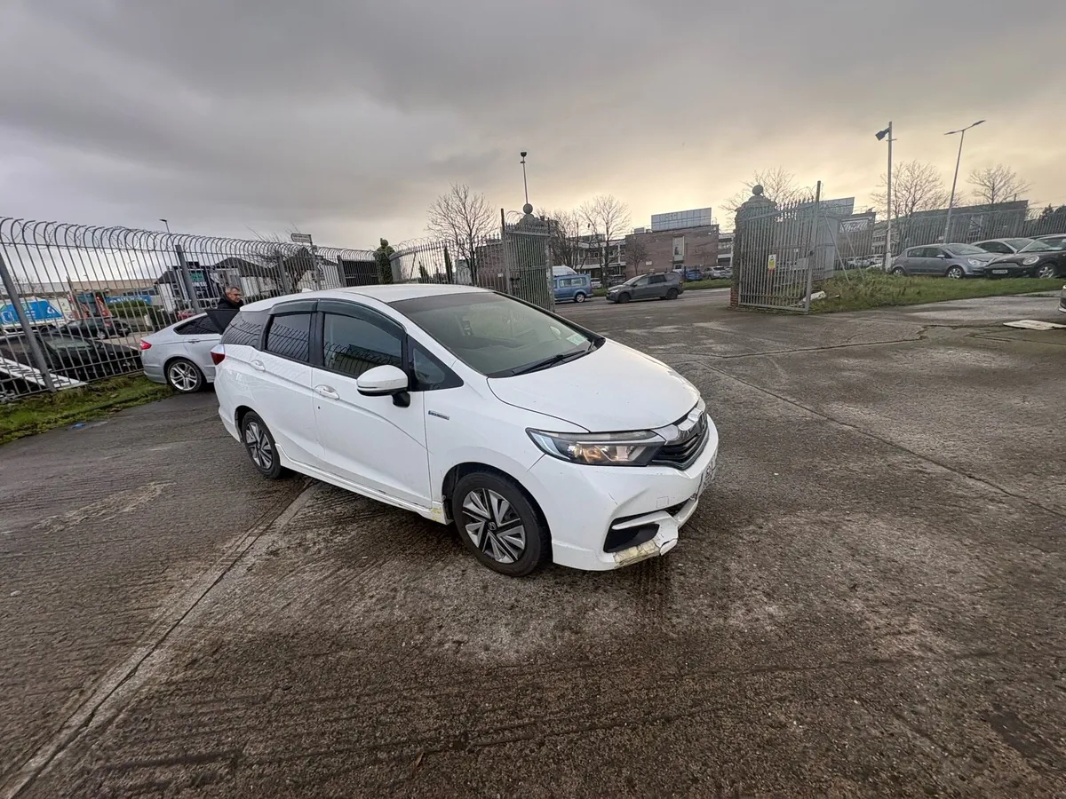 162 Shuttle…Hybrid - Image 1