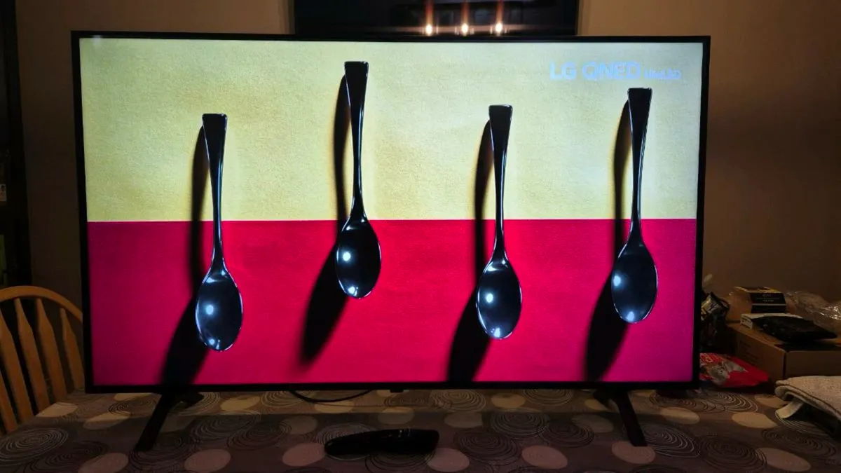 LG 50" NanoCell 4K Smart TV - Image 2