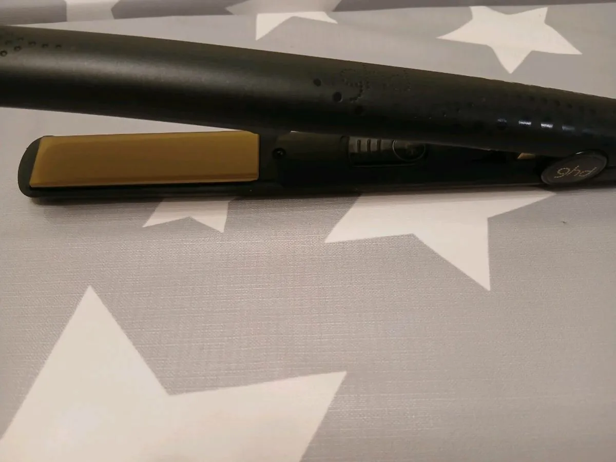 Ghd hair straighteners - Image 1
