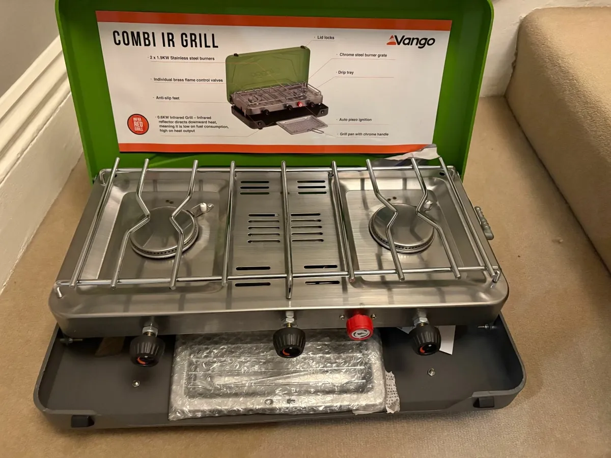 8 person Kampa tent - used only once - Image 3