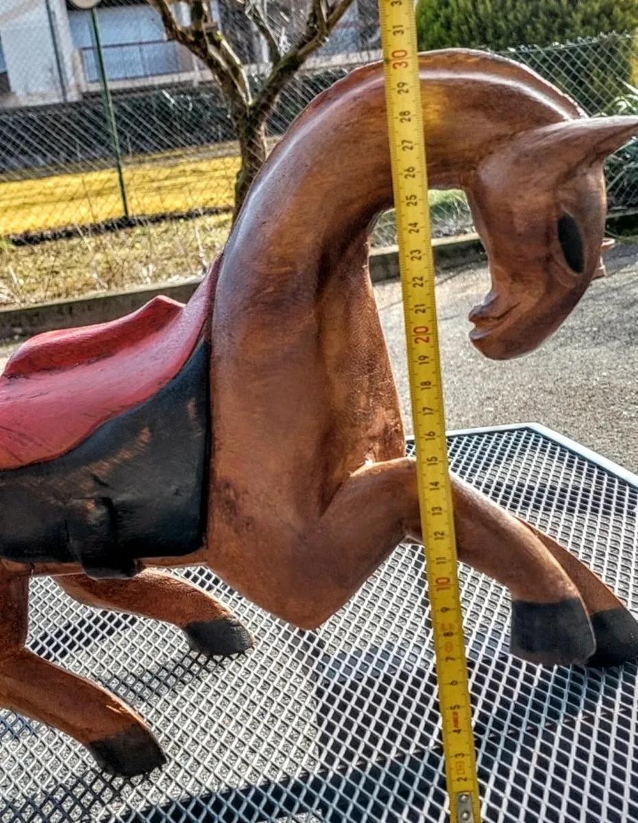 Large single block carved vintage horse - Image 4
