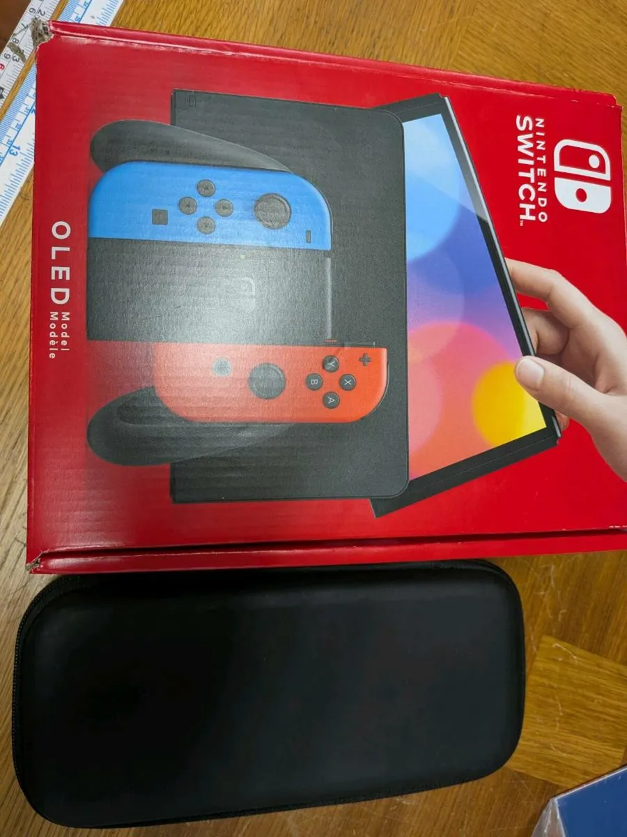 Nintendo Switch Oled - Image 2