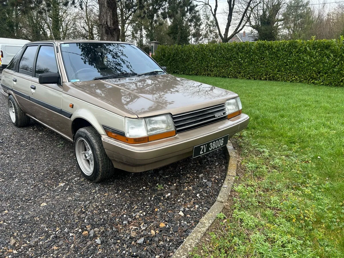 Toyota carina Il - Image 1