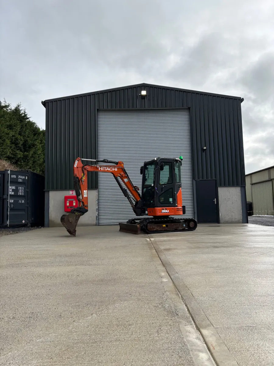 2020 Hitachi 26U - Image 2