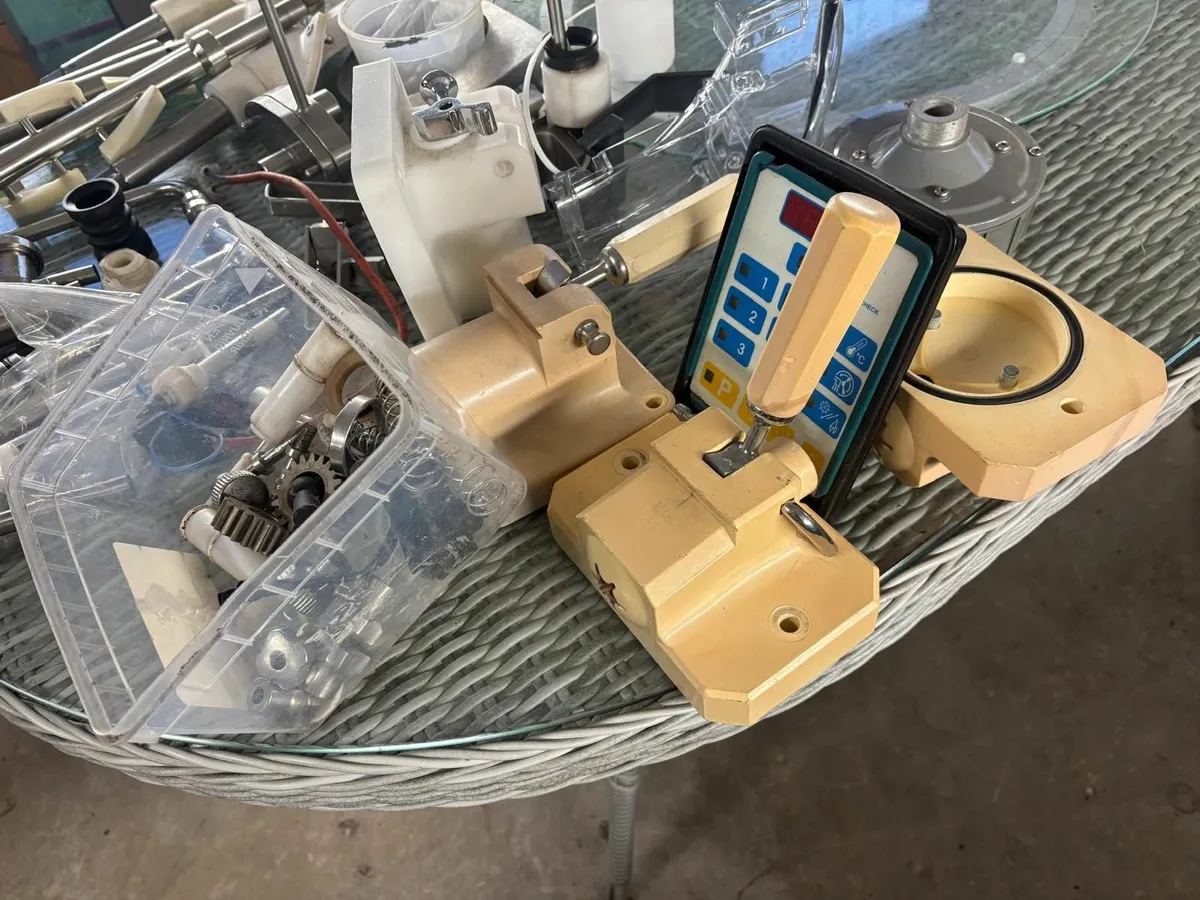 Various parts for ice cream machine - Image 1