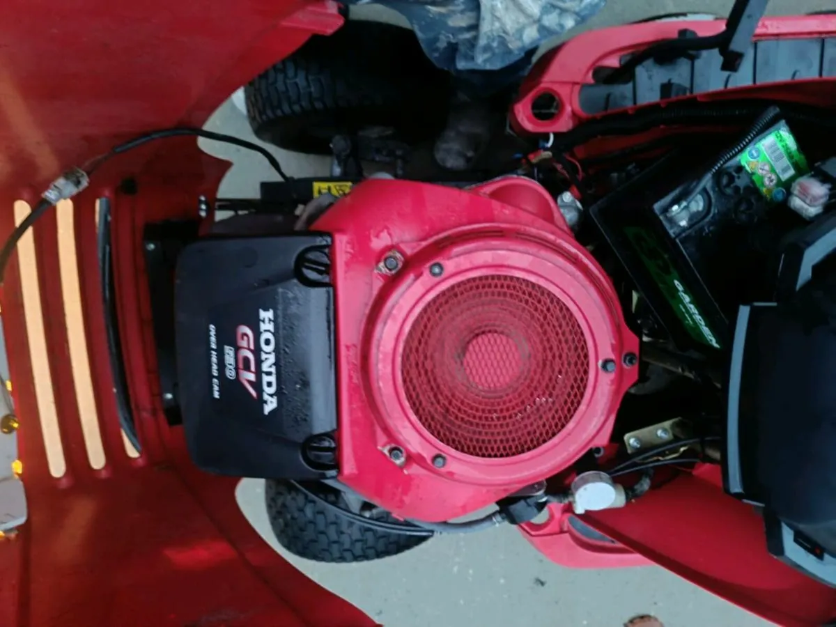 Ride on mower - Image 3