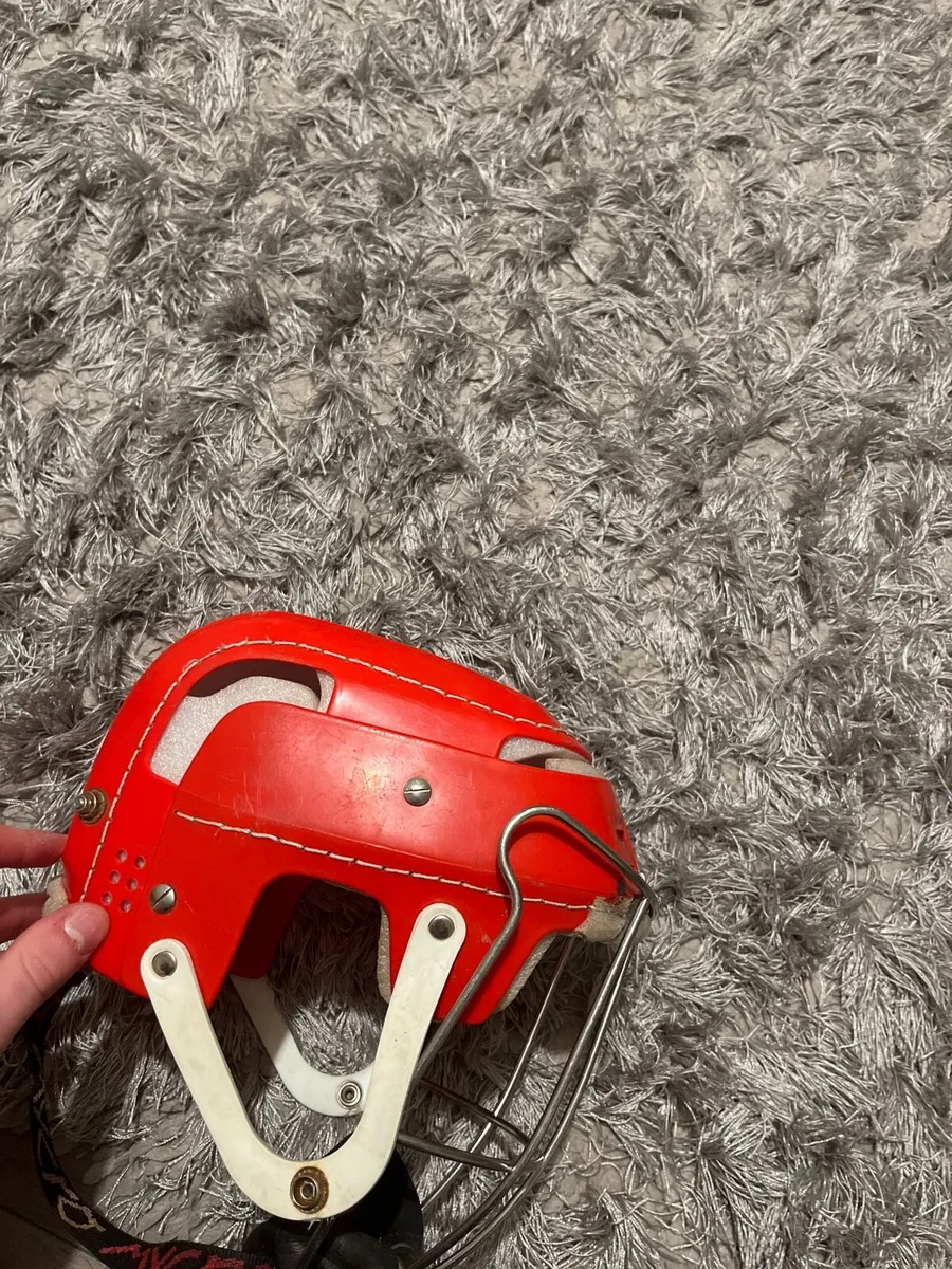 Red gola helmet - Image 3