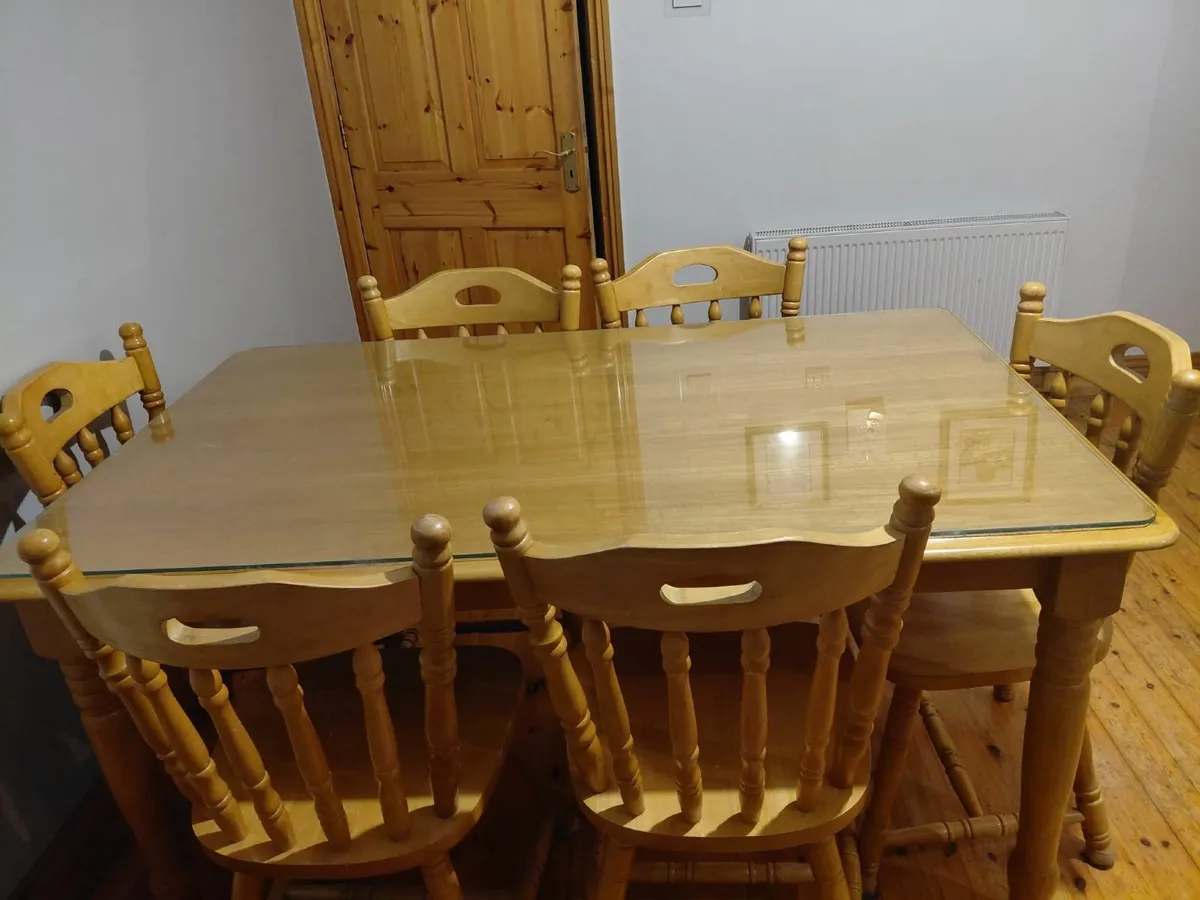 Kitchen table - Image 2