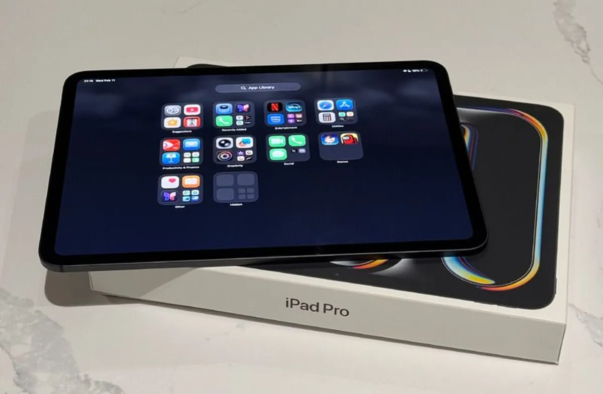 iPad Pro 11 inch (M4, 2024) 256GB Wi-Fi - Image 1