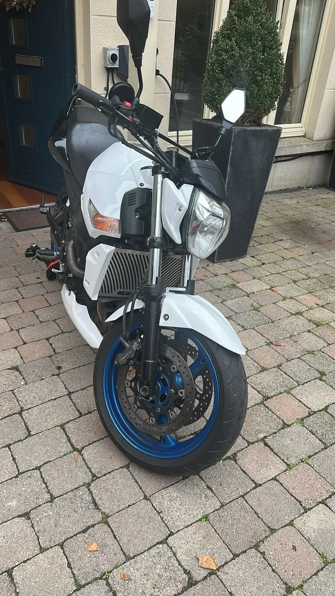 Suzuki GSR 600 - Image 1