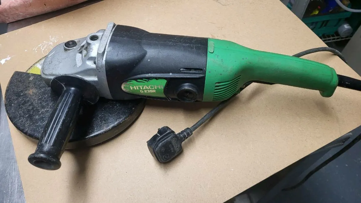 Hitachi ANGLE GRINDER - Image 2
