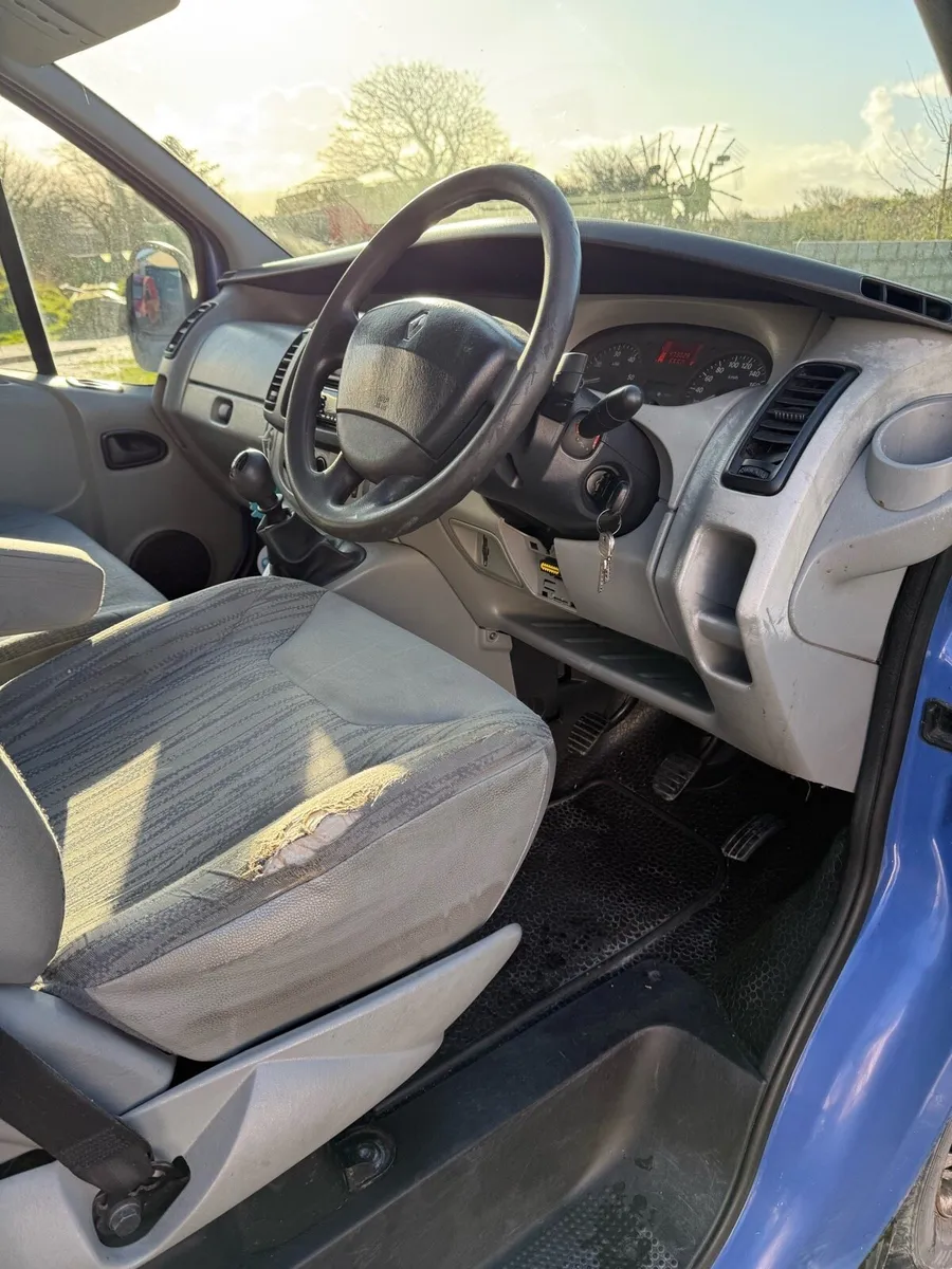 Renault Trafic 2006 - Image 2