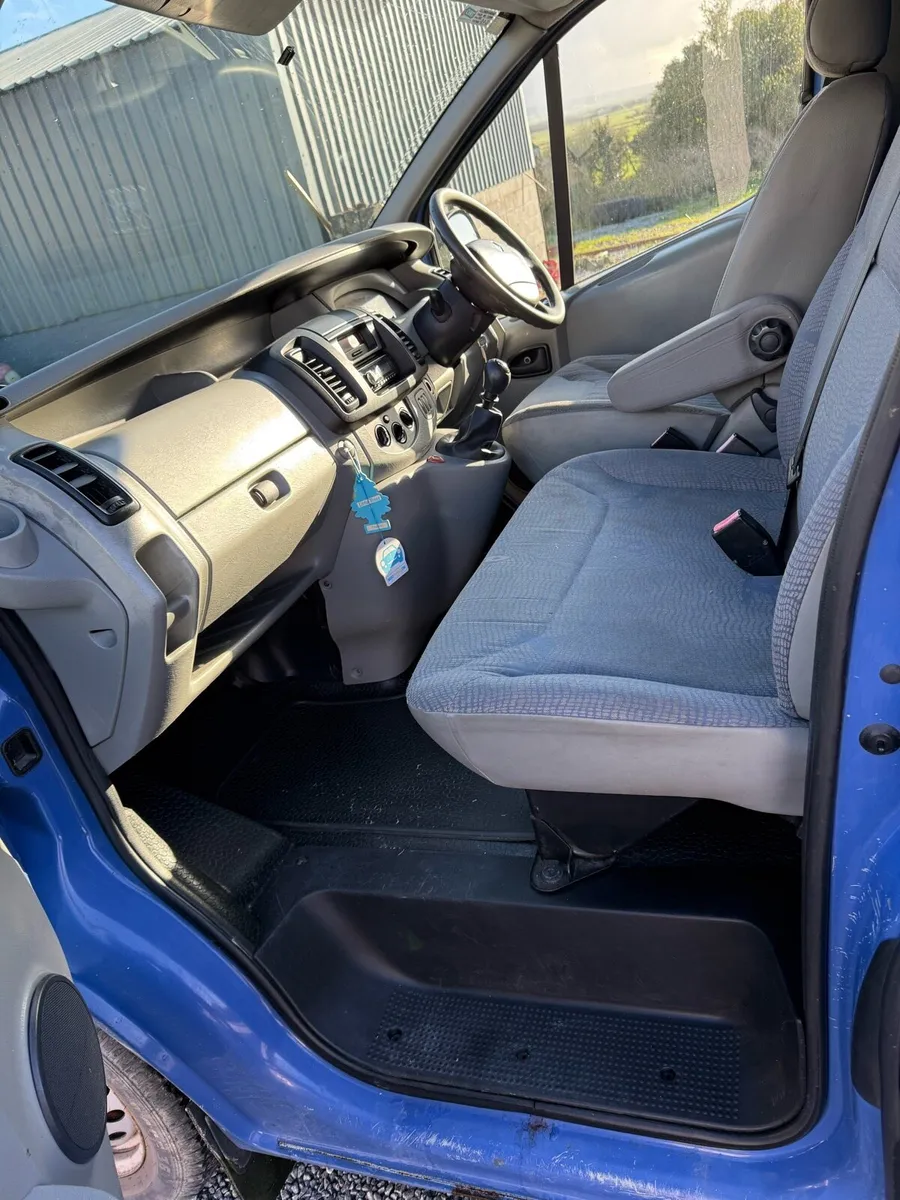 Renault Trafic 2006 - Image 3