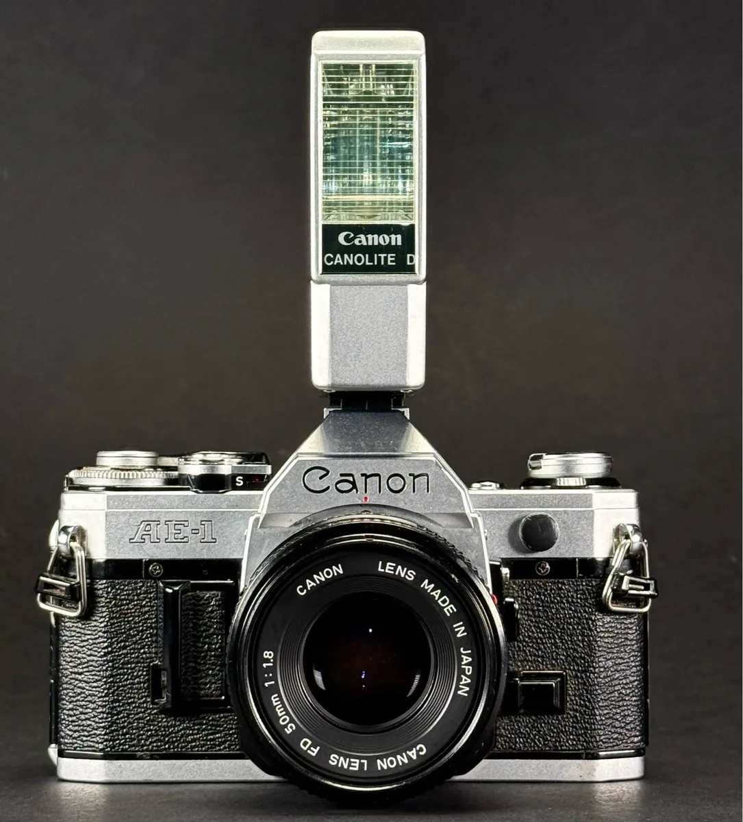 Canon AE- 1 camera kit - Image 2